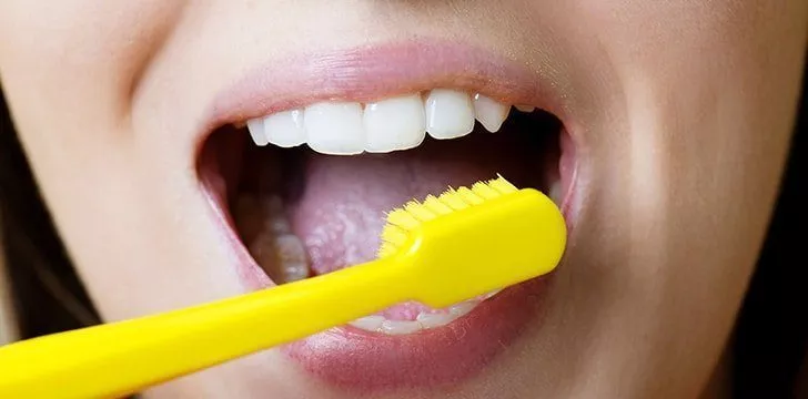 Вы потратите около тридцати восьми дней на чистку зубов