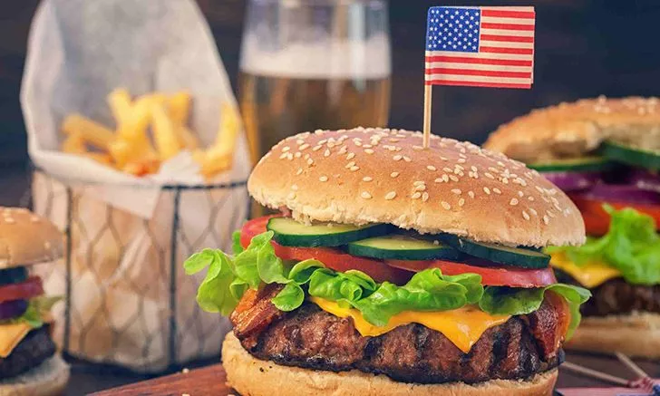 Во время Второй мировой войны американцы называли гамбургеры'liberty steaks'.