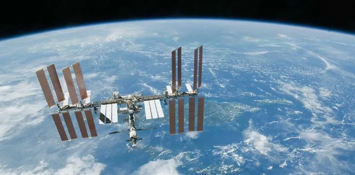 Международная космическая станция (МКС) - 100 космических фактов