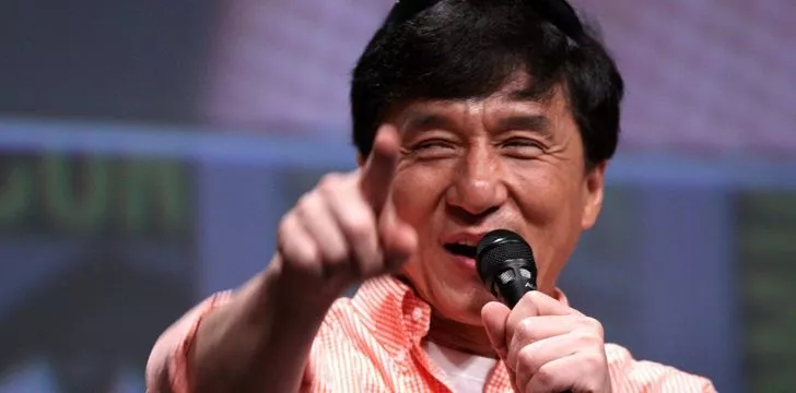 Джеки Чан исполнял тематические песни для всех своих фильмов в 1980-х годах