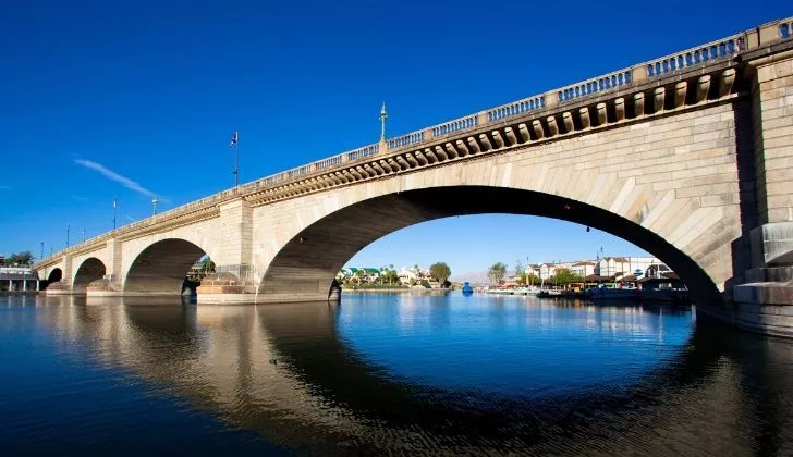 Лондонский мост теперь находится в Аризоне