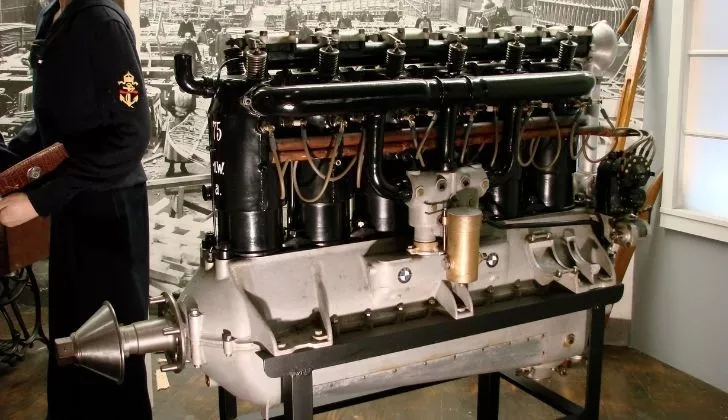 Авиационный двигатель BMW IIIa