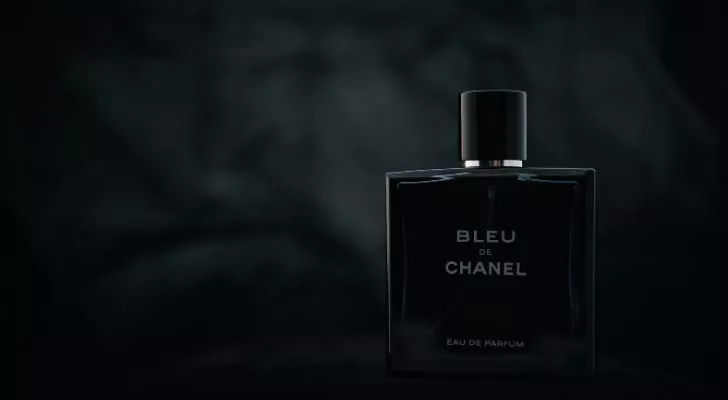 Флакон духов Bleu de Chanel от Chanel